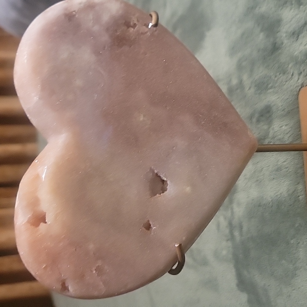 Large pink amethyst heart on stand sparkly